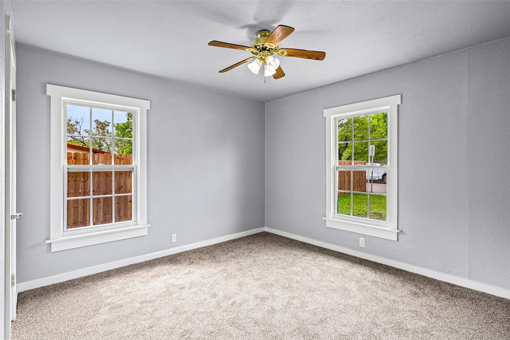 203 S Lancaster Street Property Photo 27