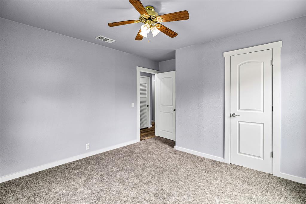 203 S Lancaster Street Property Photo 28