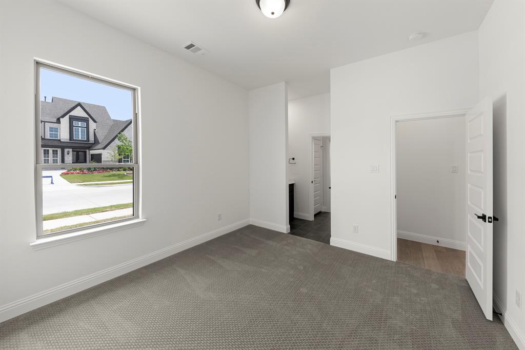 513 San Angelo Drive Property Photo 12