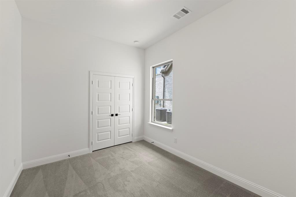 513 San Angelo Drive Property Photo 14