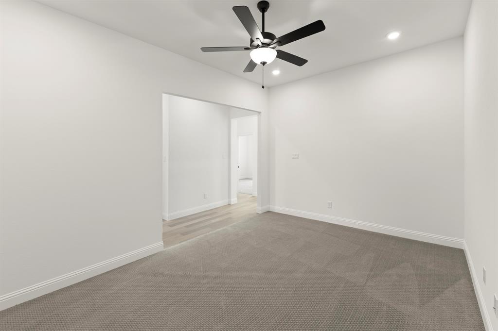 513 San Angelo Drive Property Photo 15