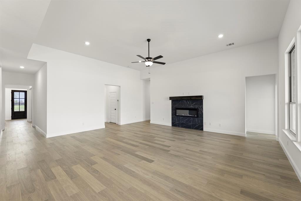 513 San Angelo Drive Property Photo 17