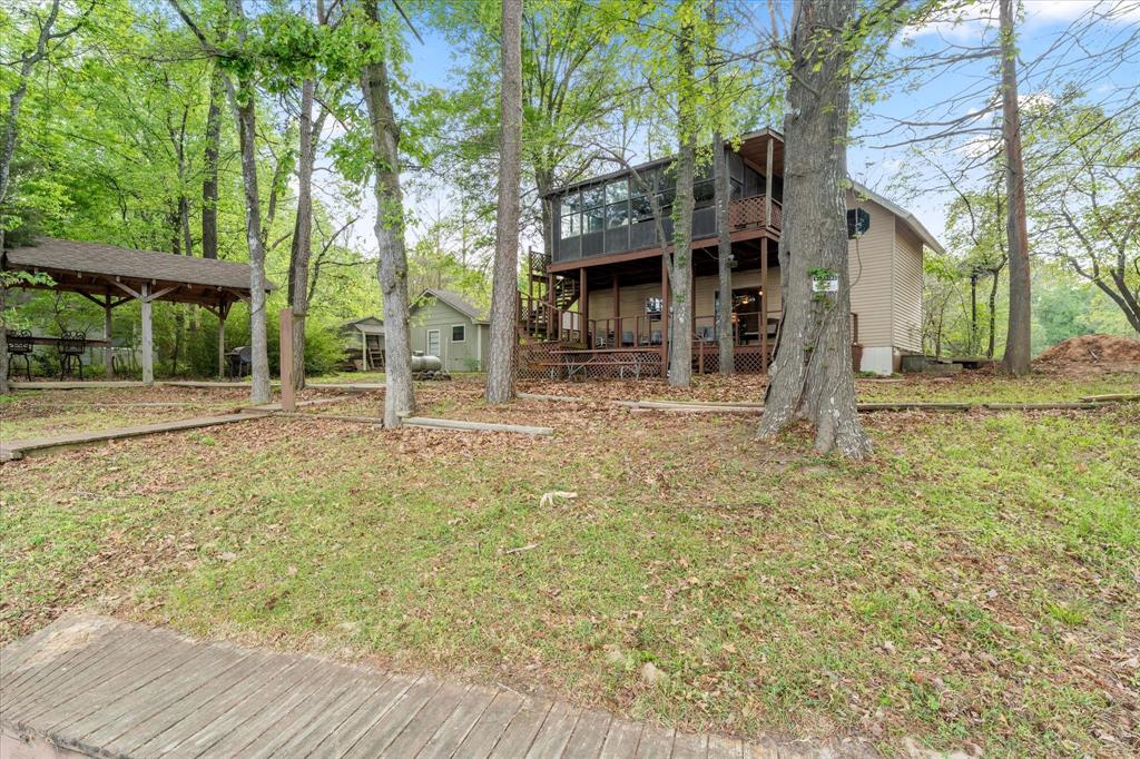405 Triple S Drive Property Photo 6