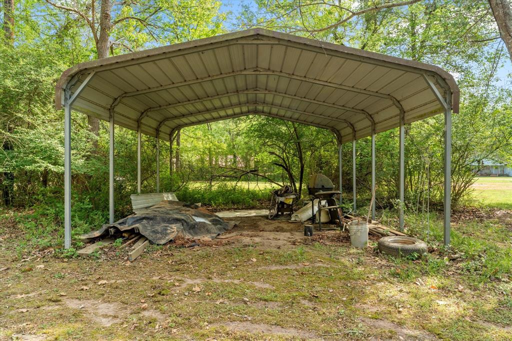 405 Triple S Drive Property Photo 19