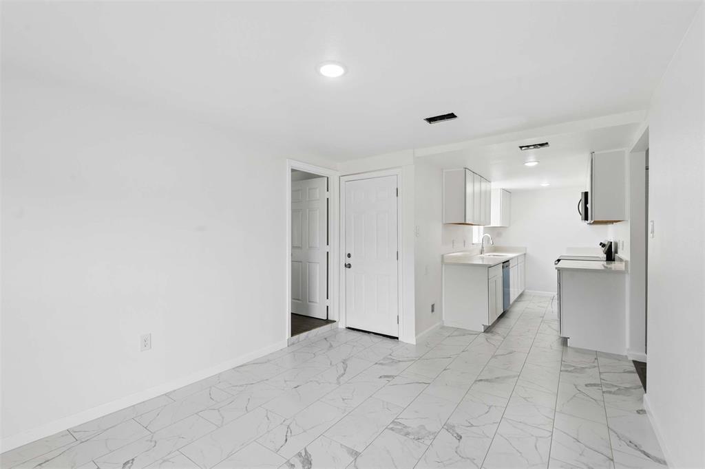 4608 Avenue G Property Photo 5
