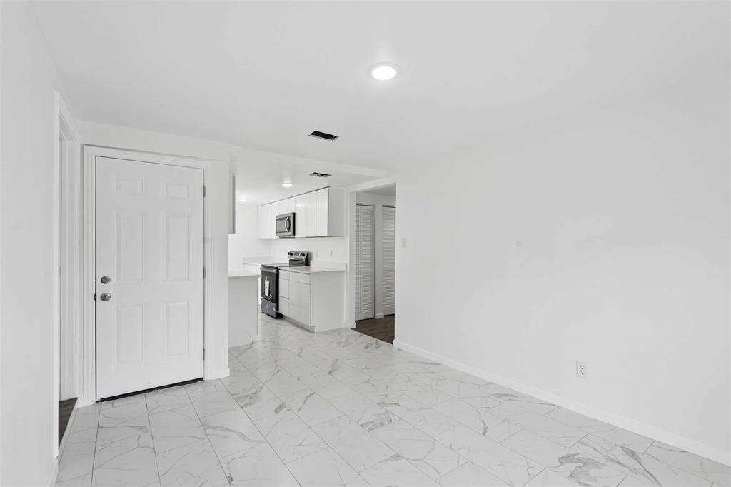 4608 Avenue G Property Photo 6
