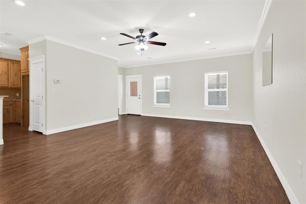 105 Ashlyn Court Property Photo 2