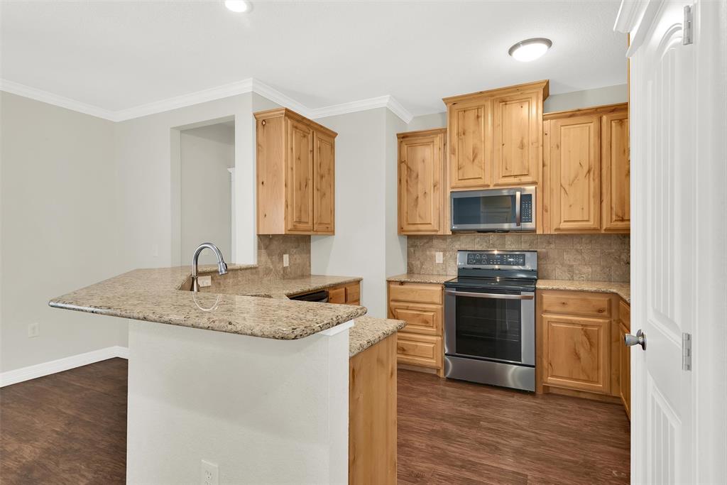 105 Ashlyn Court Property Photo 6