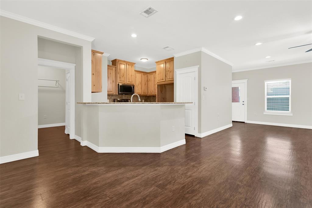 105 Ashlyn Court Property Photo 10