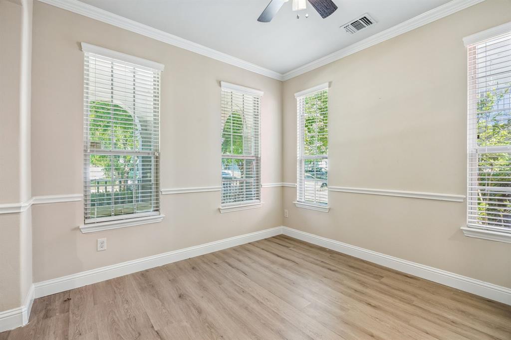 1000 Haley Court Property Photo 6