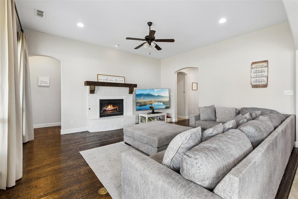 4149 Maclin Drive Property Photo 8