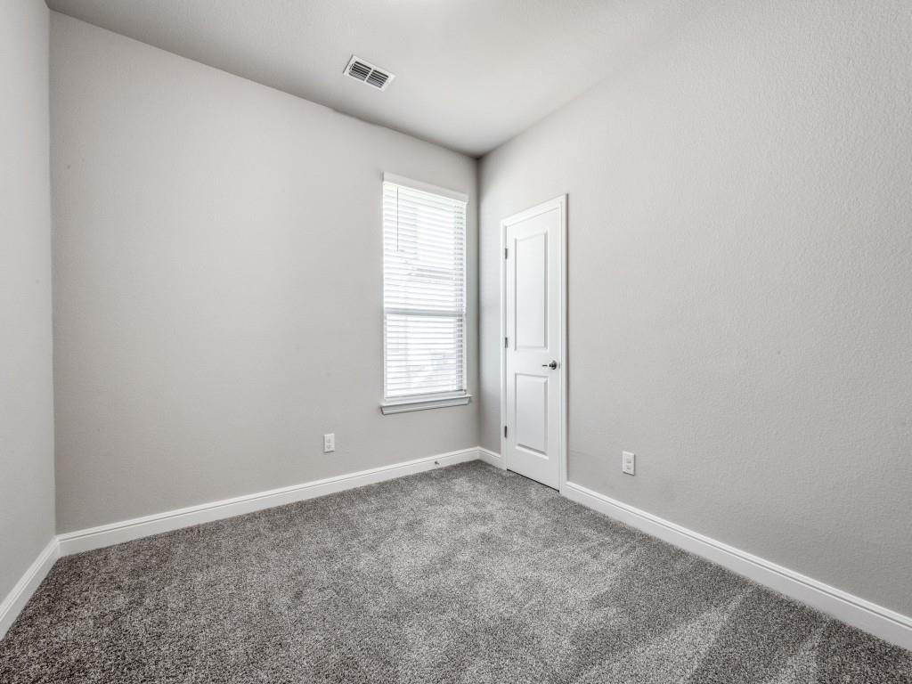 1316 Millerbird Way Property Photo 14