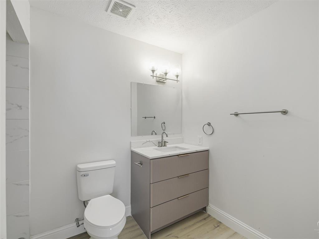 4314 Arrowwood Street Property Photo 15
