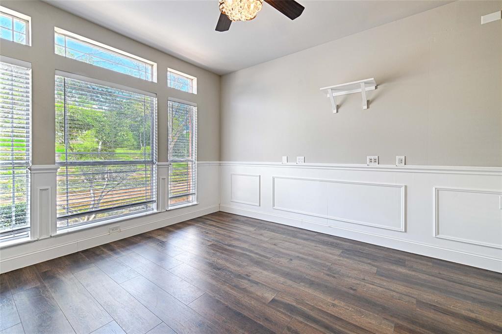 2435 Valley View Drive Property Photo 6