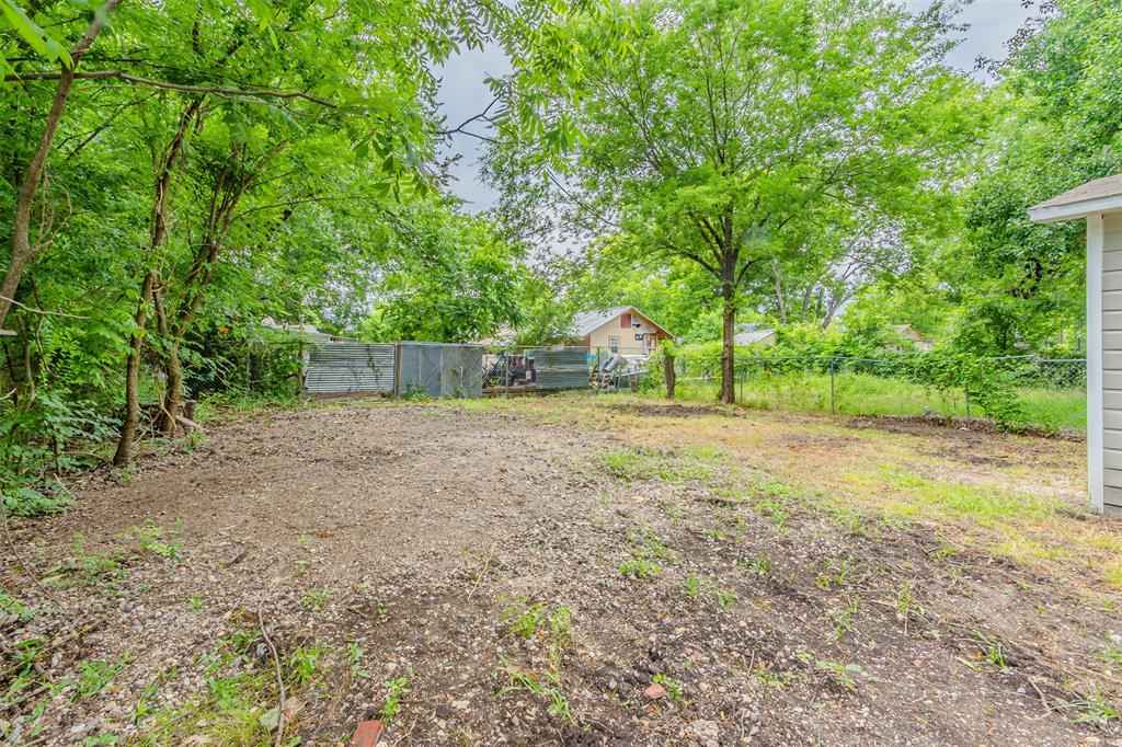 808 N Montgomery Street Property Photo 33
