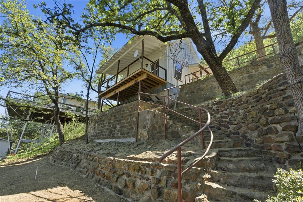 330 Chism Trail Property Photo 1