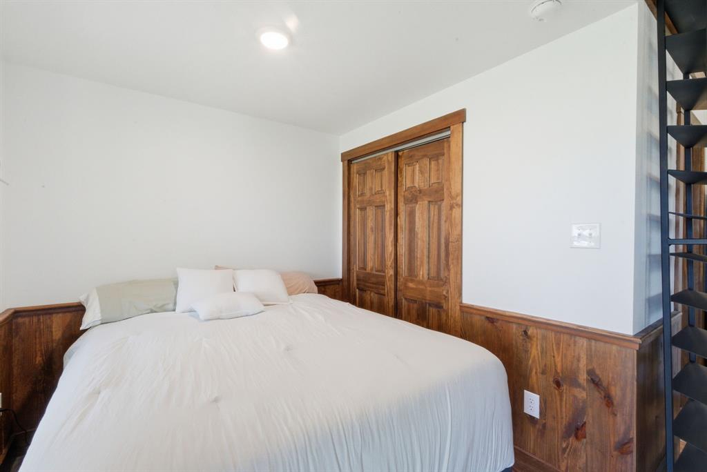 330 Chism Trail Property Photo 11