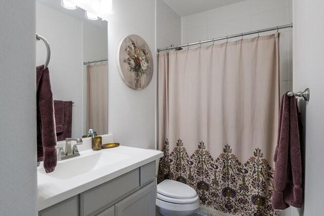 2616 Henley Way Property Photo 9