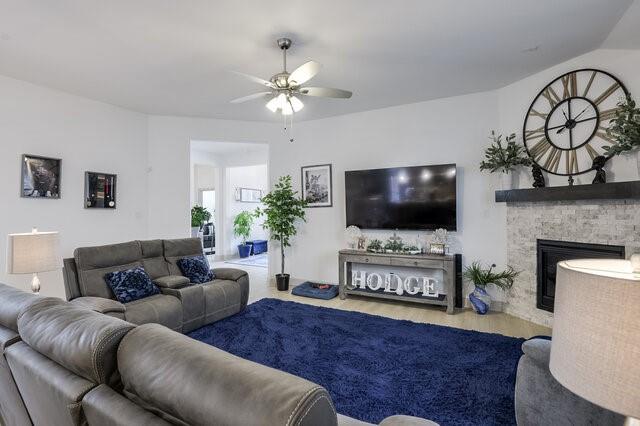 2616 Henley Way Property Photo 11