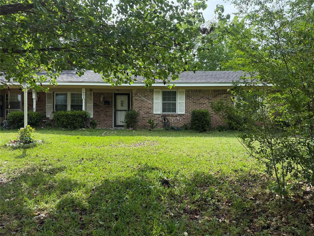1600 S Jackson Street Property Photo 1