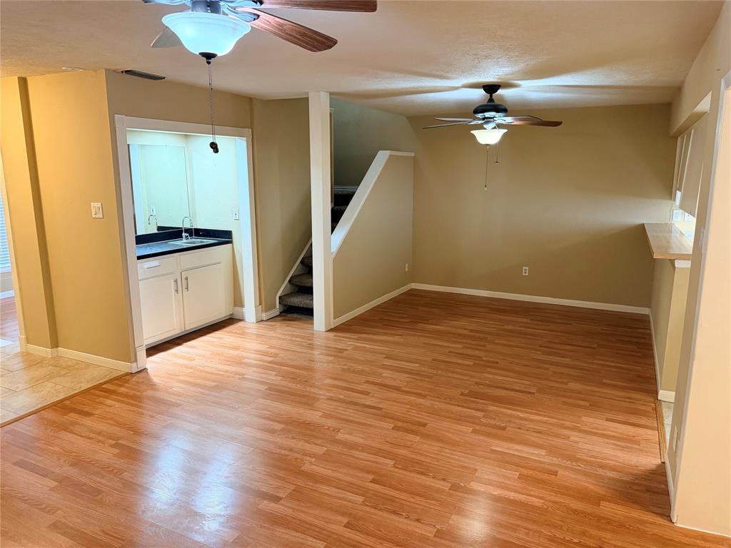 2051 Embassy Way Property Photo 3