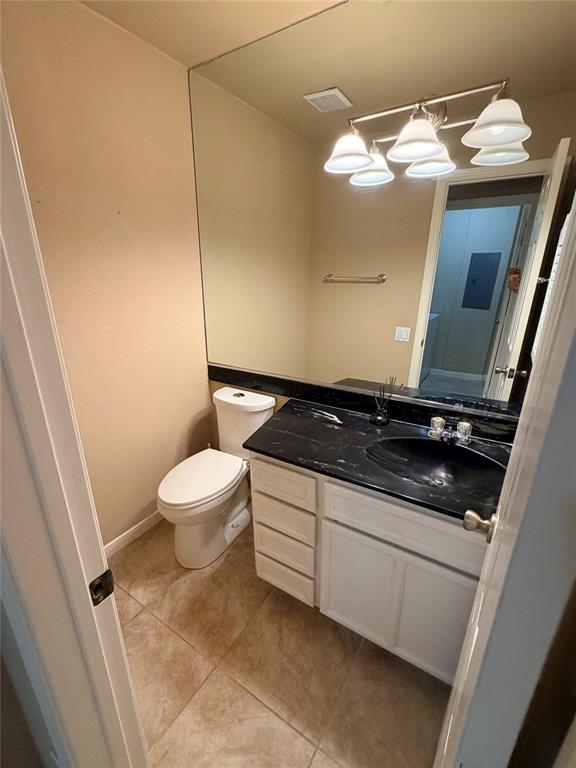 2051 Embassy Way Property Photo 11