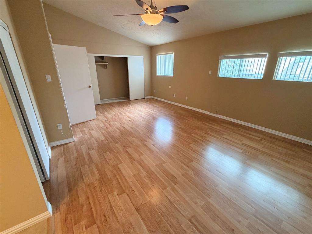 2051 Embassy Way Property Photo 13