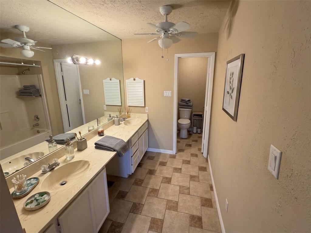 2051 Embassy Way Property Photo 14