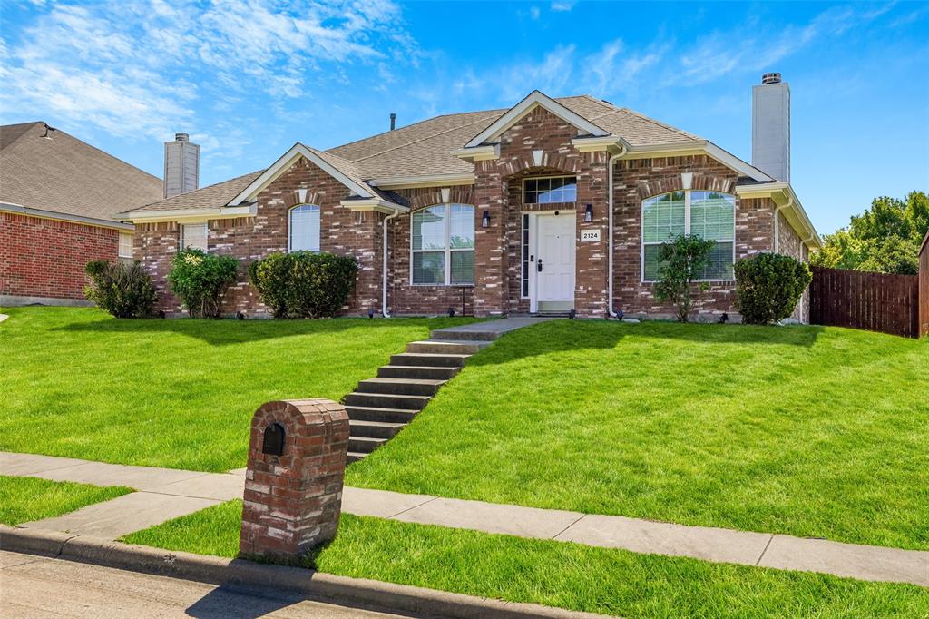 2124 Hickory Ridge Drive Property Photo 1