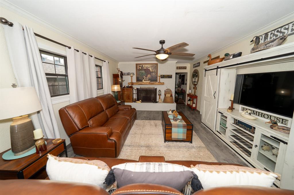 455 5th Property Photo 3