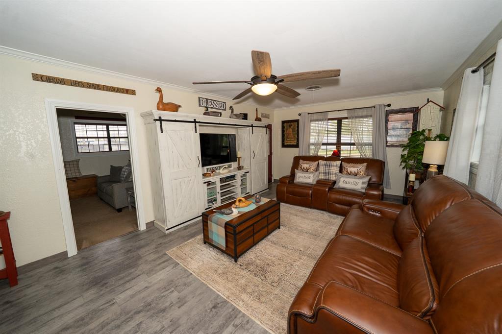 455 5th Property Photo 6