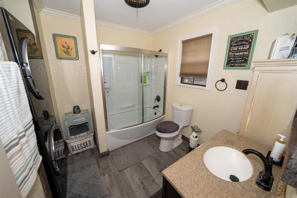 455 5th Property Photo 9