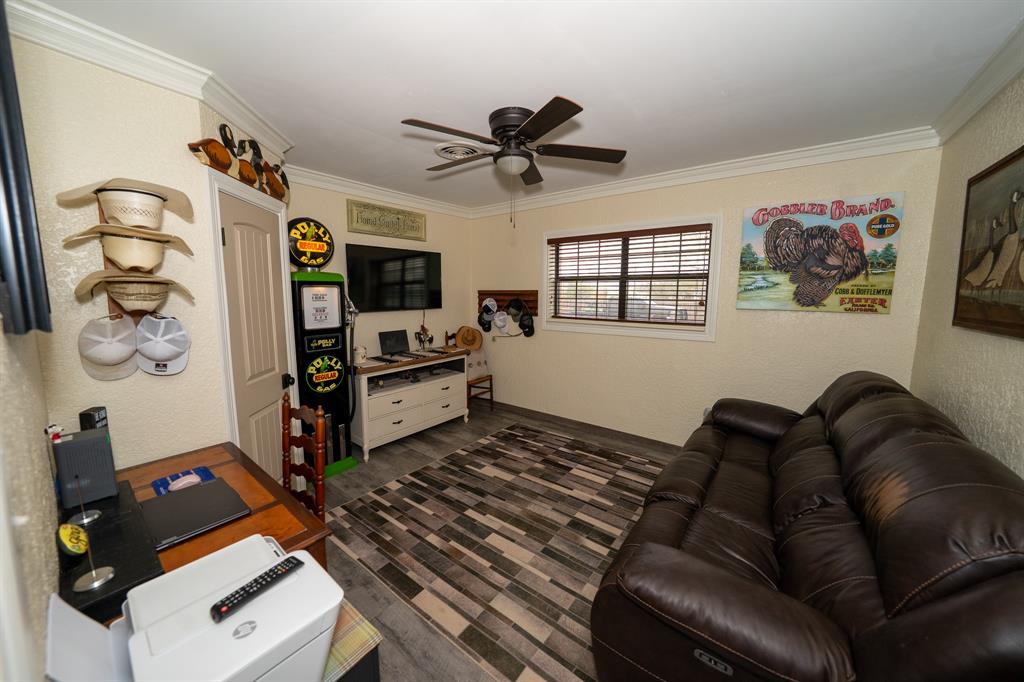 455 5th Property Photo 14