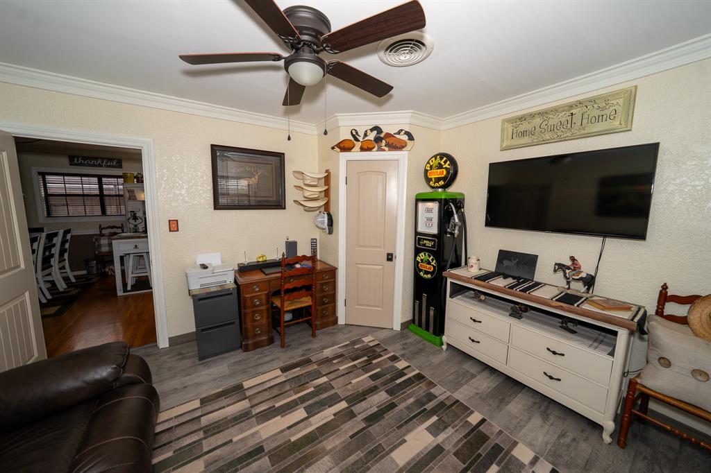 455 5th Property Photo 15