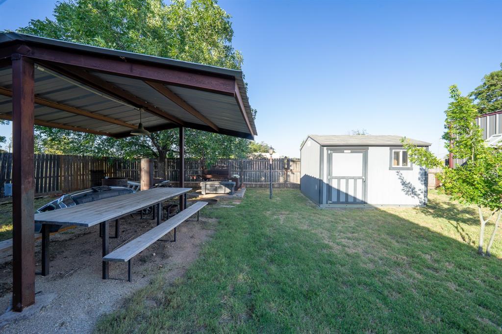 455 5th Property Photo 26