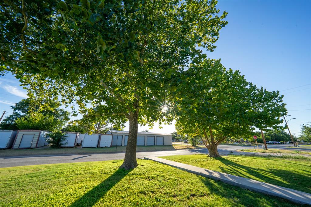 455 5th Property Photo 36