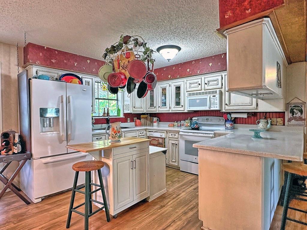 2307 Crystal Drive Property Photo 6