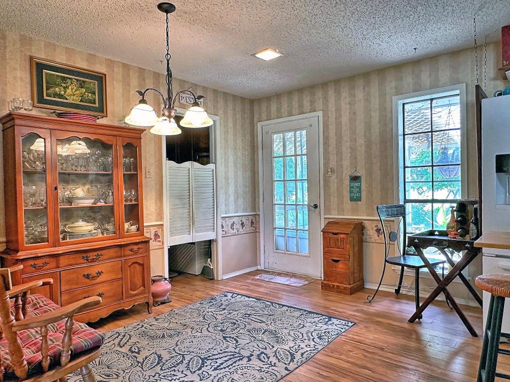 2307 Crystal Drive Property Photo 7