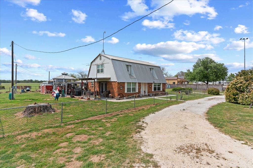 806 Dennis Road Property Photo 8