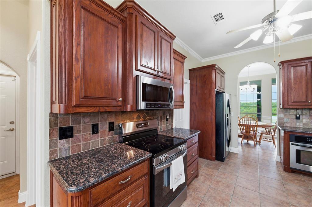 100 Scenic View Drive Property Photo 10