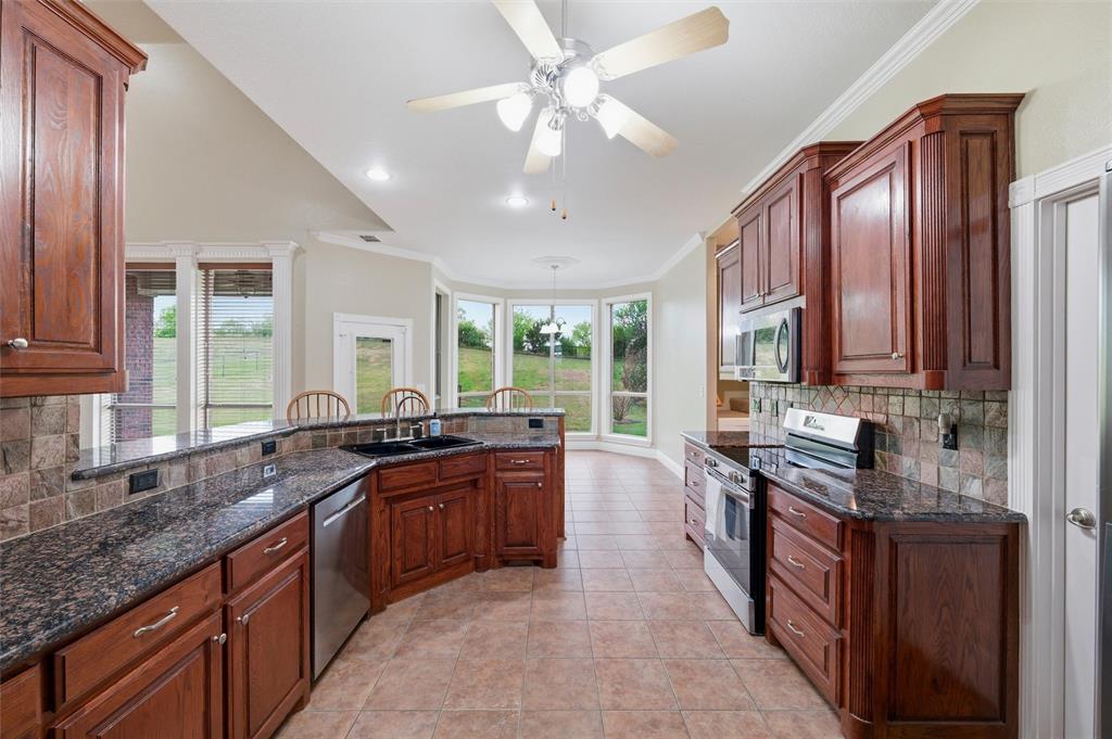 100 Scenic View Drive Property Photo 11