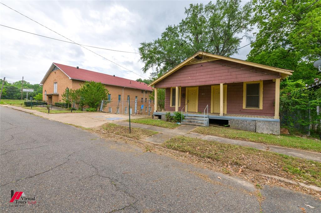 1535 Myrtle Street Property Photo 4