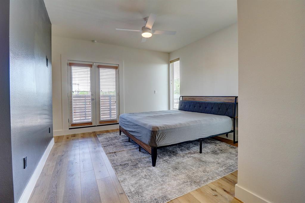 183 S Prairie Avenue Property Photo 28