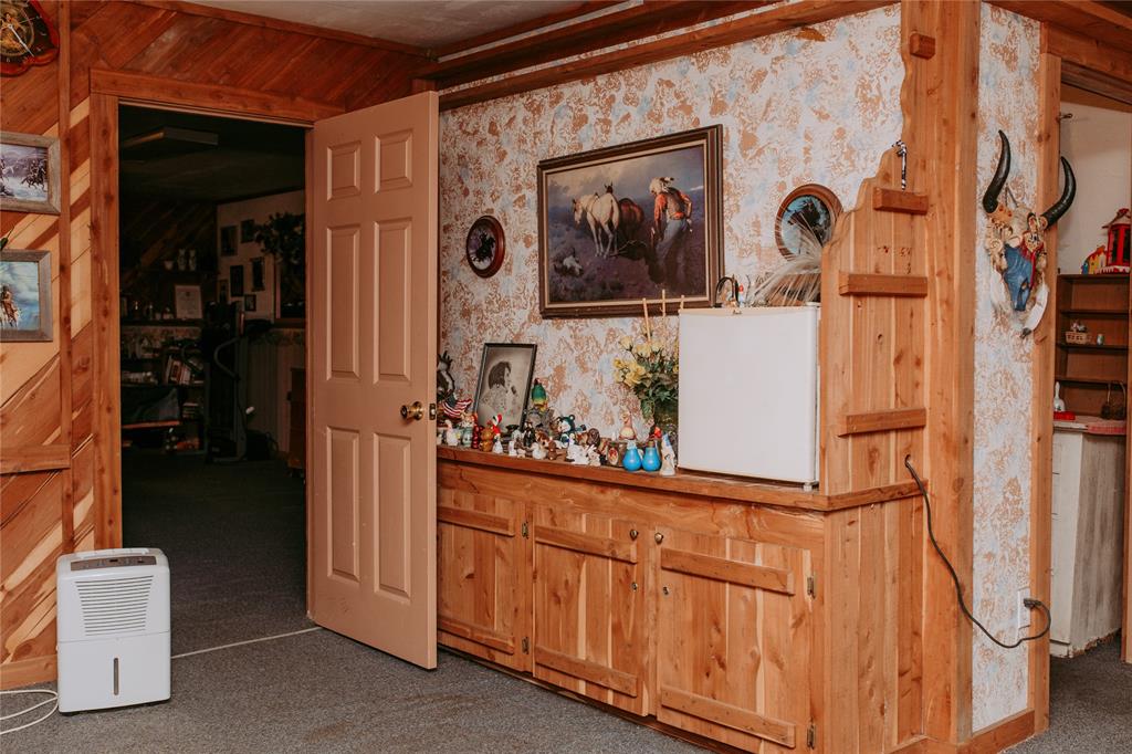 1609 County Road 2626 Property Photo 8