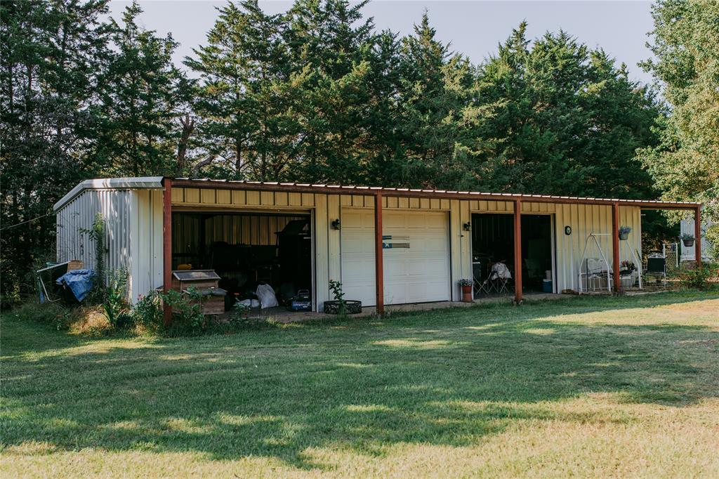1609 County Road 2626 Property Photo 19