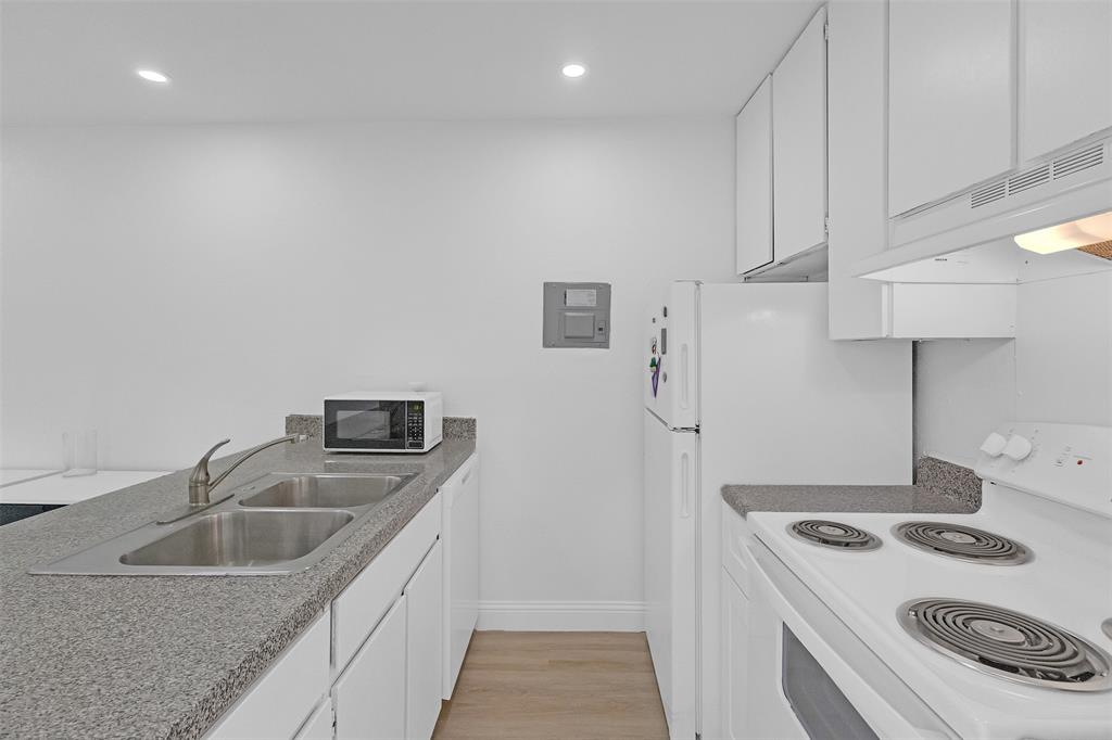 5516 Boca Raton Boulevard 321 Property Photo 6