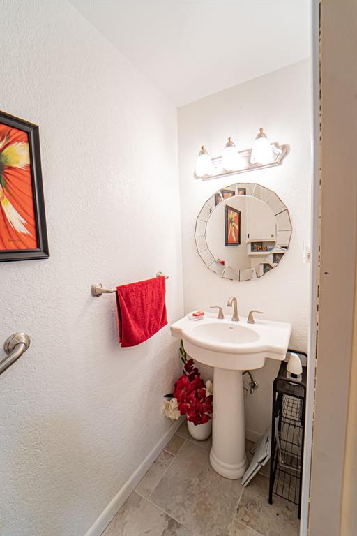 10325 County Road 197 Property Photo 26