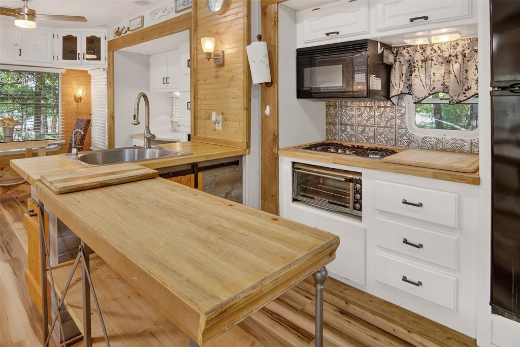 6435 Fm N 17 Property Photo 10
