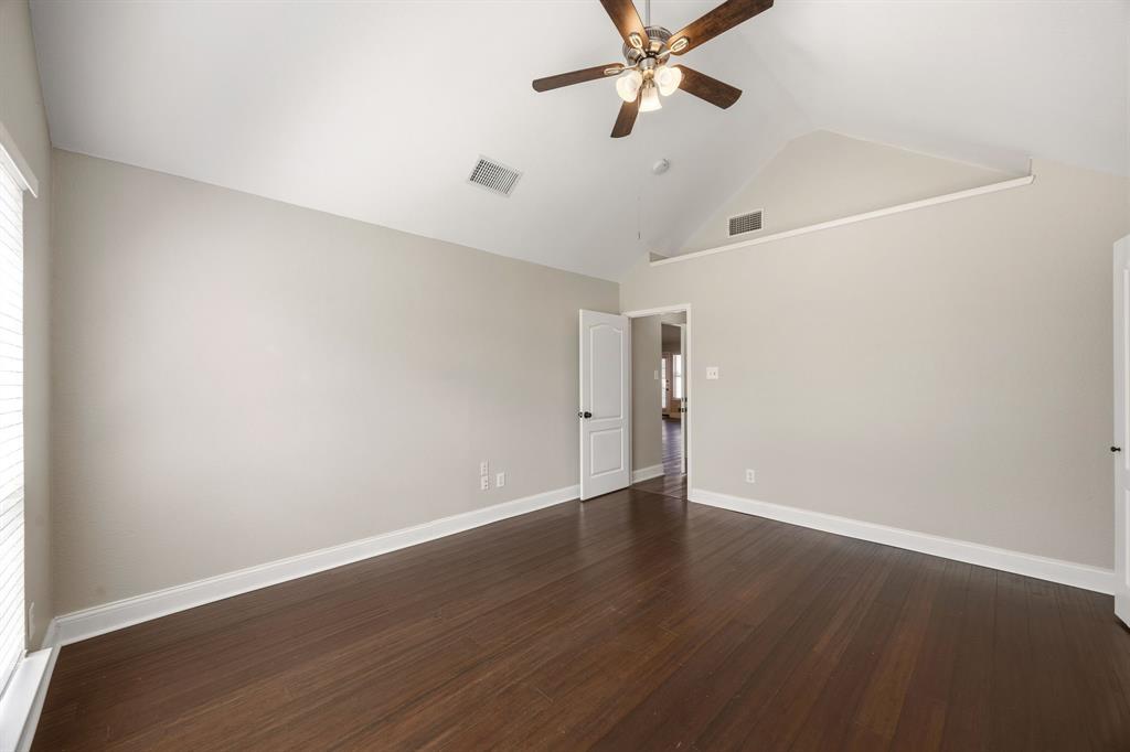 709 Flagstone Way Property Photo 18