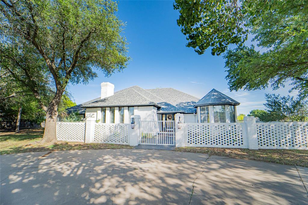 8 Chaparral Lane Property Photo 2